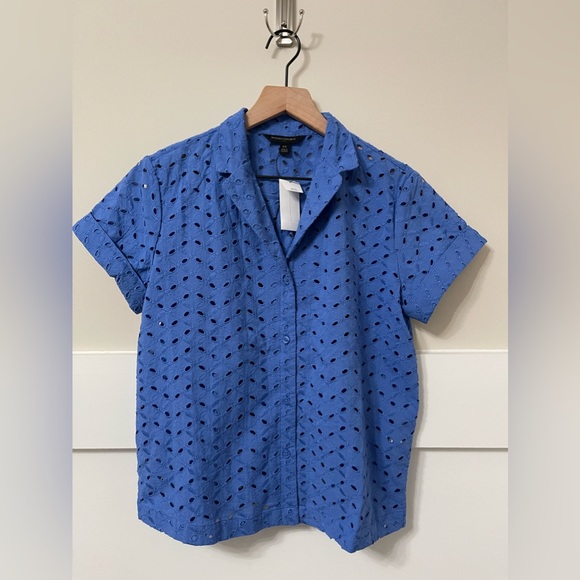 Banana Republic Blue Midnight Eyelet Short Sleeve Blouse Size XS - Picture 3 of 8